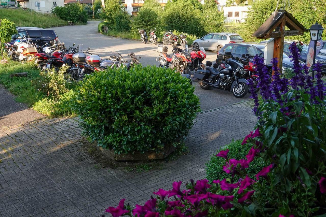 מלון אנצקלושטרלה Enz Residenz מראה חיצוני תמונה